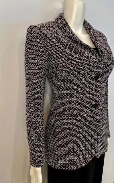 Vintage NWOT Chanel 98P, 1998 Spring black white blazer jacket FR 40 US 4/6